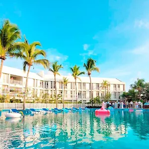 On Vacation Blue Cove Hotel